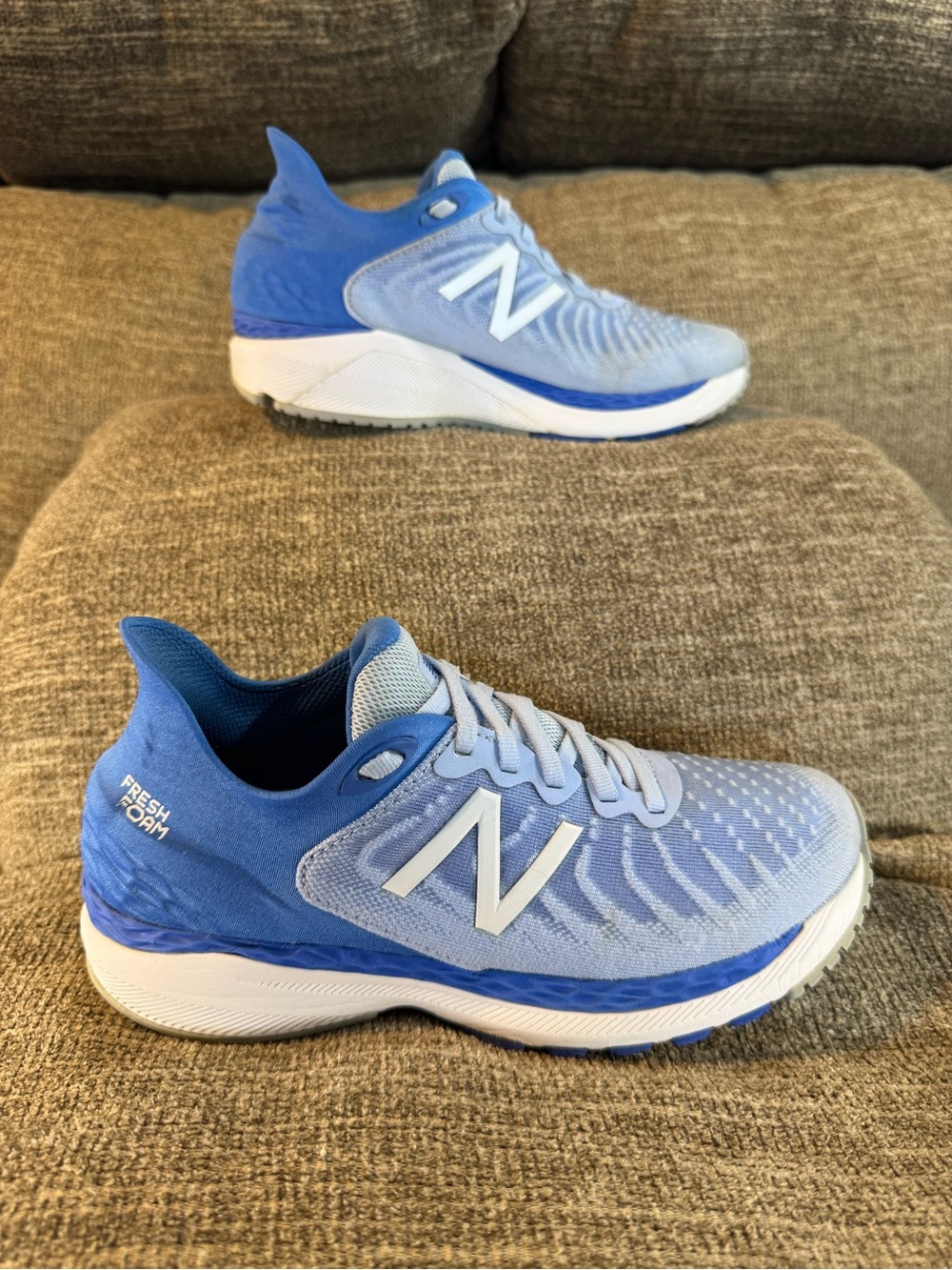 New Balance Fresh Foam 860v11 Women’s Frost Blue/Faded Cobalt Size 6.5